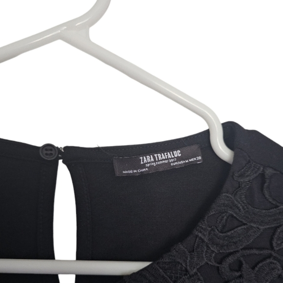 Zara Trafaluc Lace Keyhole back black dress LBD size medium - Picture 5 of 5